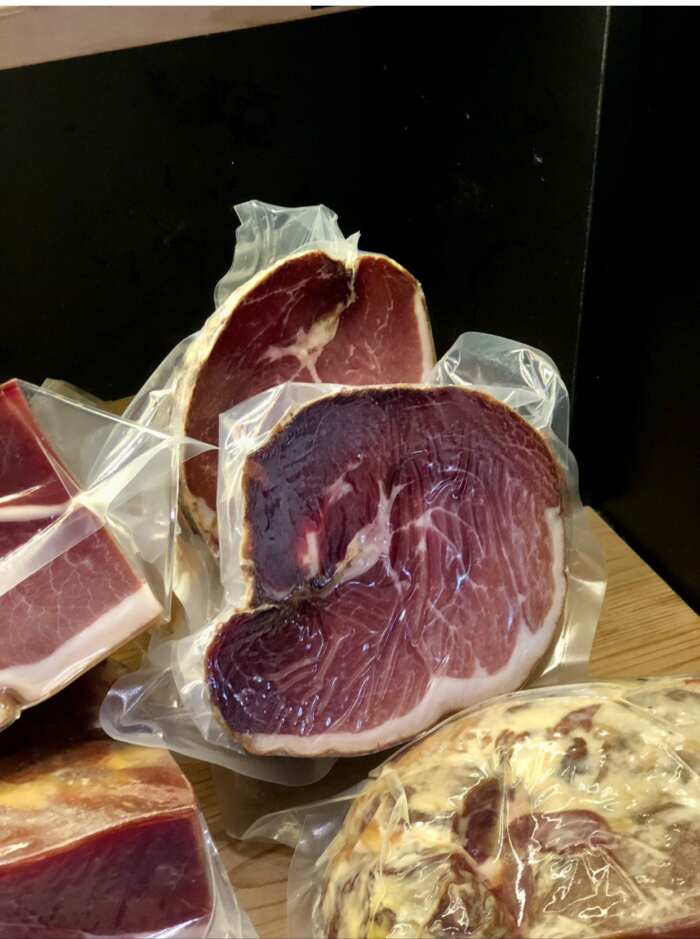 1/2 noix de Jambon ･ Pièce de 1,7 kg