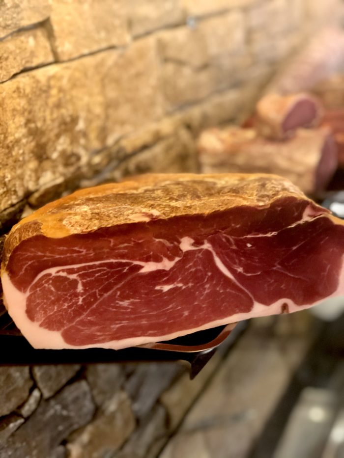 Tranches ･ Jambon cru/sec ･ 300g ･Qté pour 2 pers.